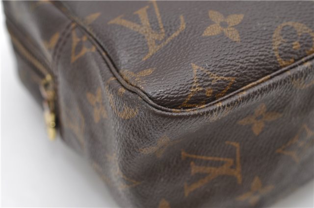 Auth Louis Vuitton Monogram Trousse Toilette 28 Clutch Hand Bag M47522 LV 5120D