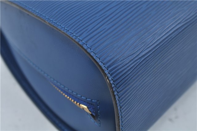 Authentic Louis Vuitton Epi Dauphine GM Cosmetic Pouch Blue M48435 LV 5126C