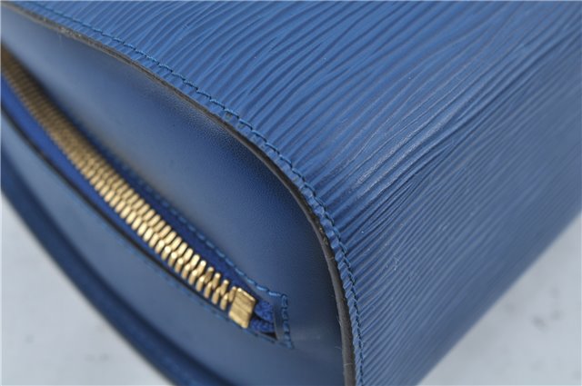 Authentic Louis Vuitton Epi Dauphine GM Cosmetic Pouch Blue M48435 LV 5126C