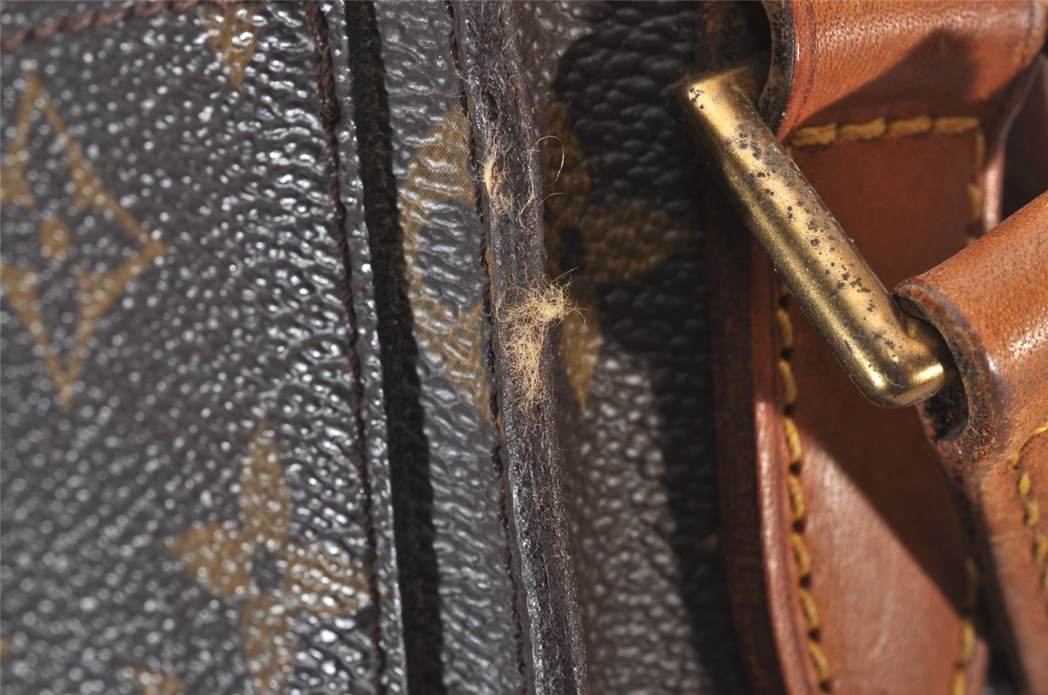 Authentic Louis Vuitton Monogram Saint Cloud GM M51242 Shoulder Cross Bag 5129I