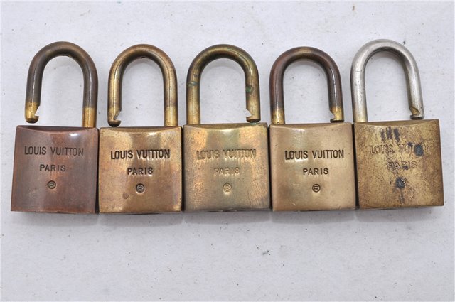 Authentic Louis Vuitton Padlock 10Set Old Model LV 5130D