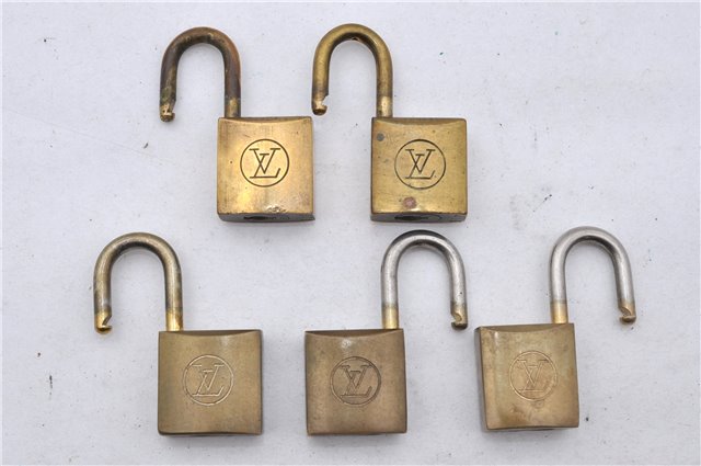 Authentic Louis Vuitton Padlock 10Set Old Model LV 5133D