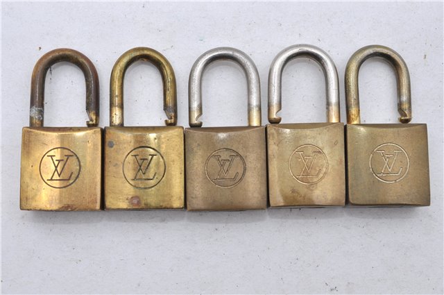 Authentic Louis Vuitton Padlock 10Set Old Model LV 5133D