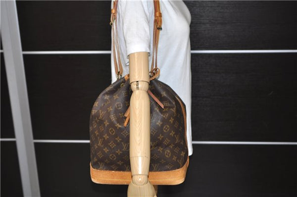 Authentic LOUIS VUITTON Monogram Noe Shoulder Bag M42224 LV 5135C