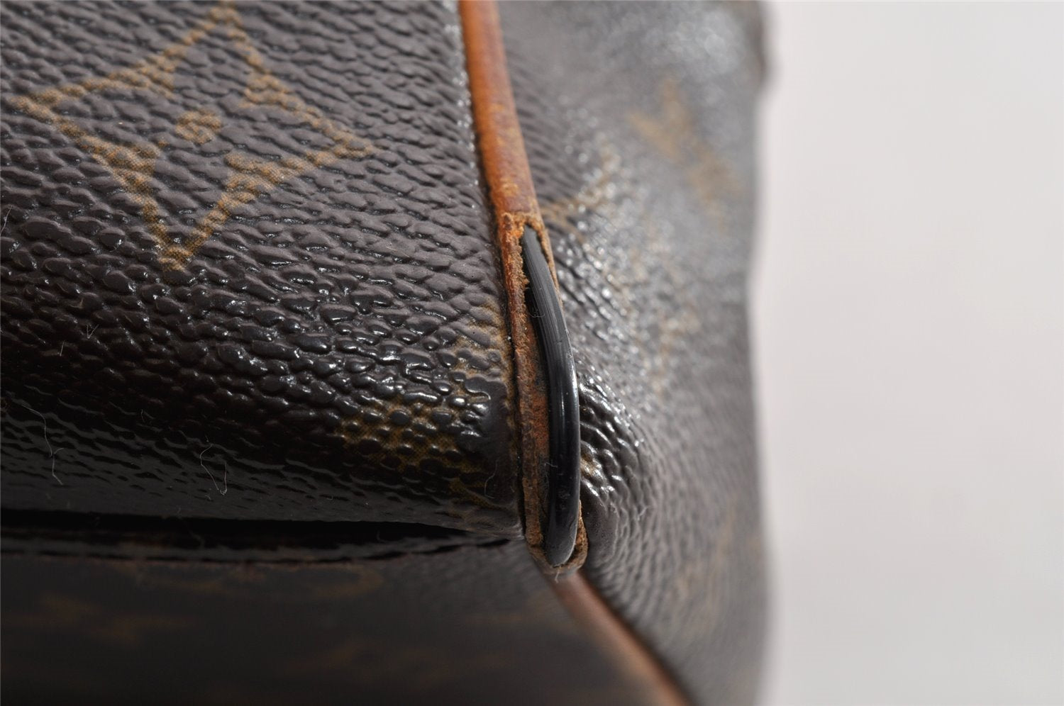 Authentic Louis Vuitton Monogram Manhattan PM Hand Bag Purse M40026 LV 5137I