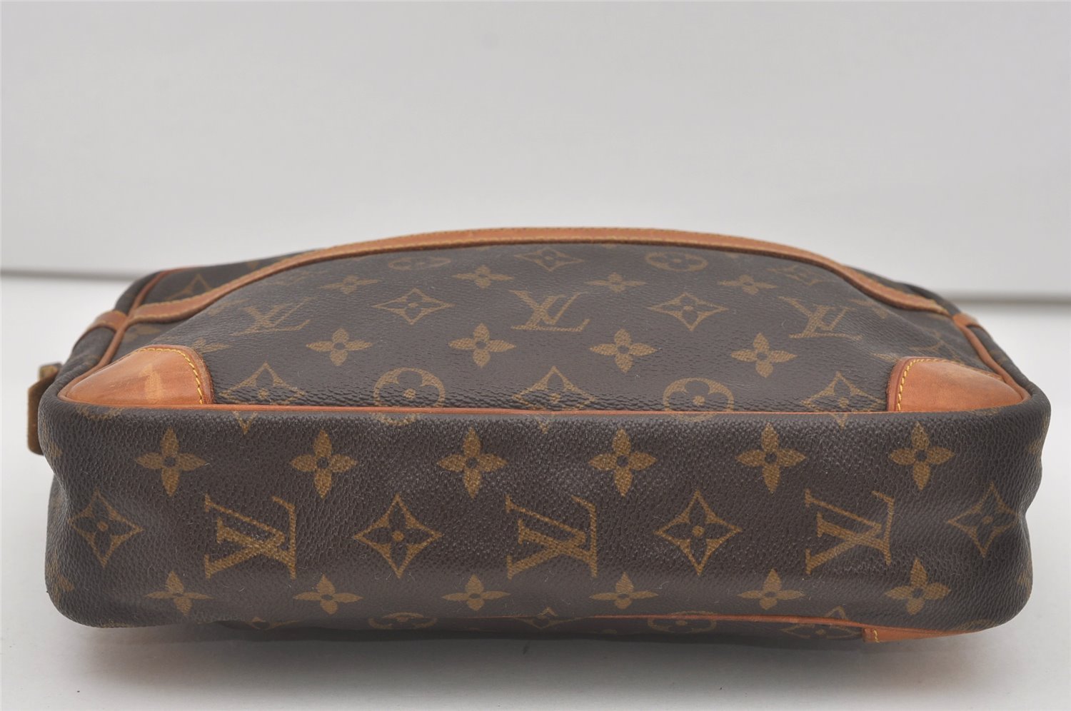Authentic Louis Vuitton Monogram Compiegne 28 Clutch Hand Bag M51845 LV 5142I