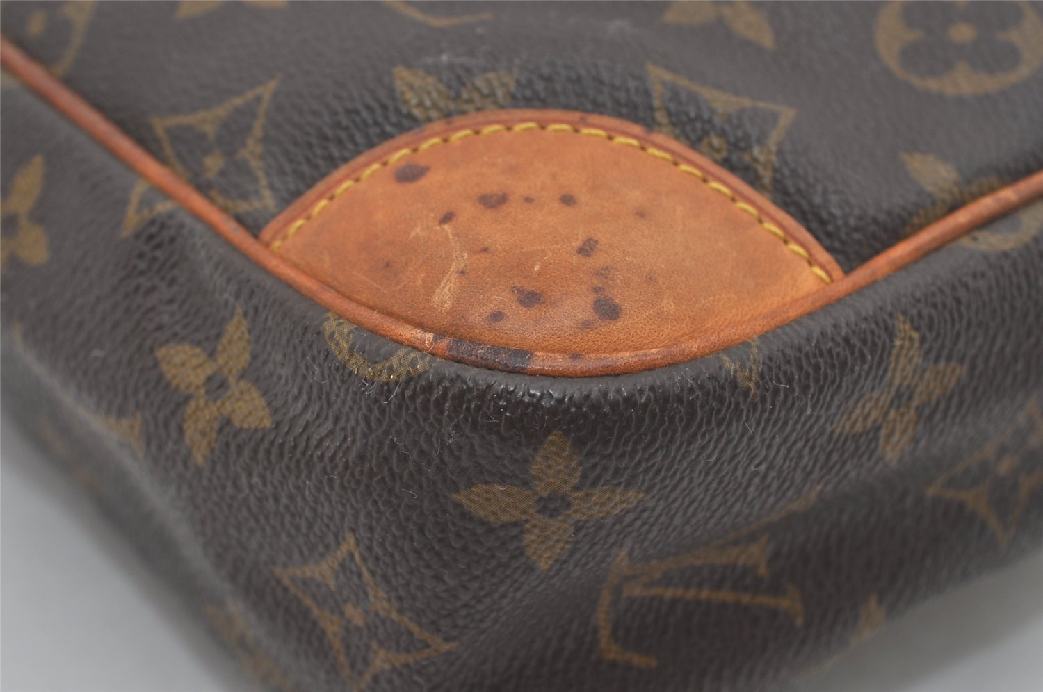 Authentic Louis Vuitton Monogram Compiegne 28 Clutch Hand Bag M51845 LV 5142I