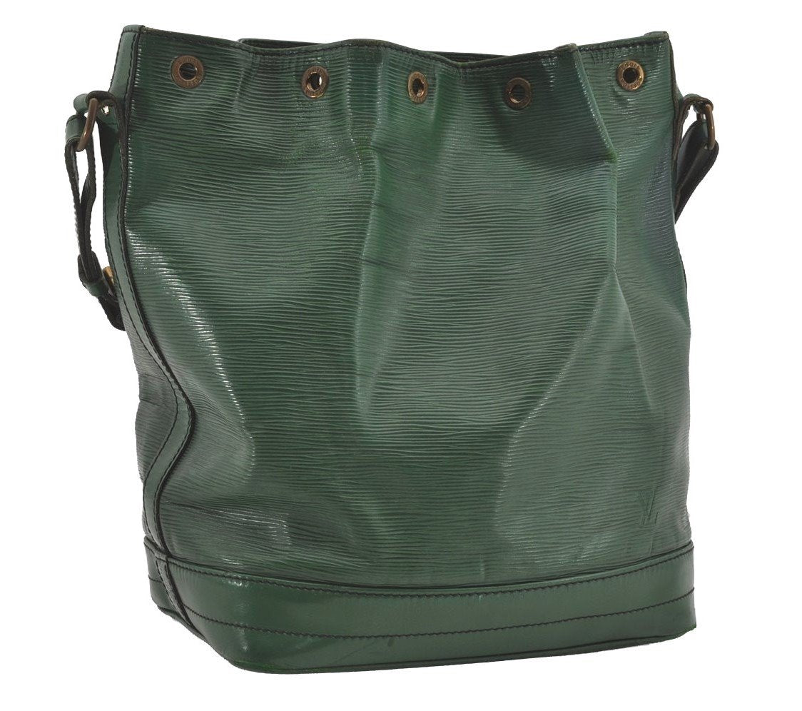 Authentic Louis Vuitton Epi Noe Shoulder Drawstring Bag Green M44004 LV 5148I
