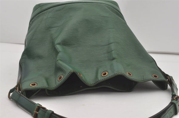 Authentic Louis Vuitton Epi Noe Shoulder Drawstring Bag Green M44004 LV 5148I