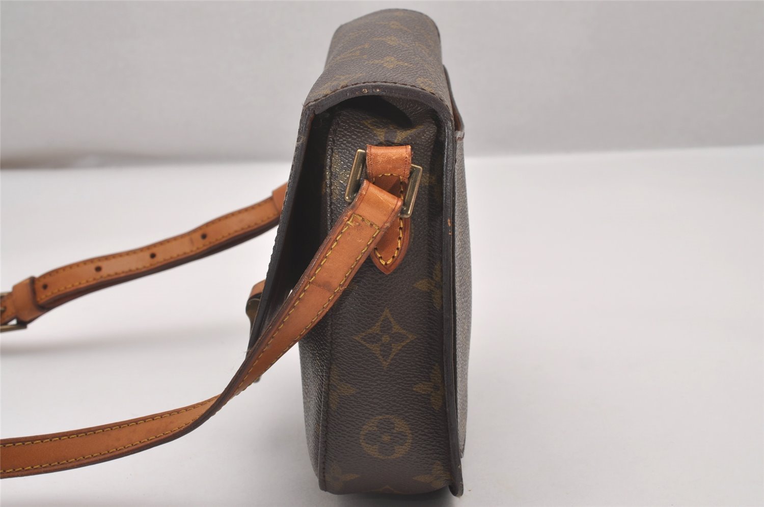 Authentic Louis Vuitton Monogram Saint Cloud MM M51243 Shoulder Cross Bag 5155I