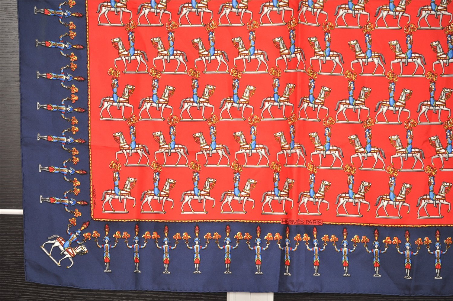 Authentic HERMES Carre 90 Scarf 