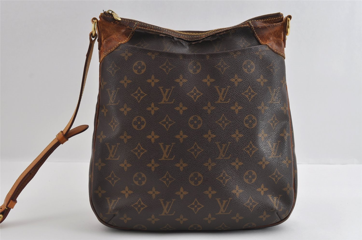 Authentic Louis Vuitton Monogram Odeon MM Shoulder Cross Bag M56389 Junk 5202I
