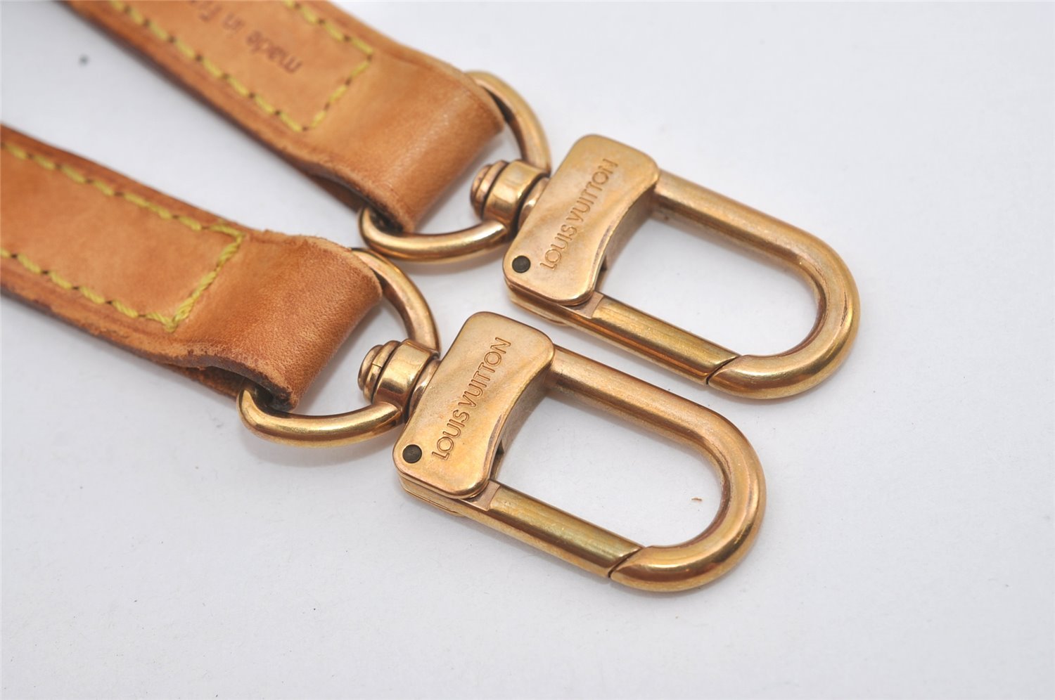 Authentic Louis Vuitton Leather Shoulder Strap Beige 40.6