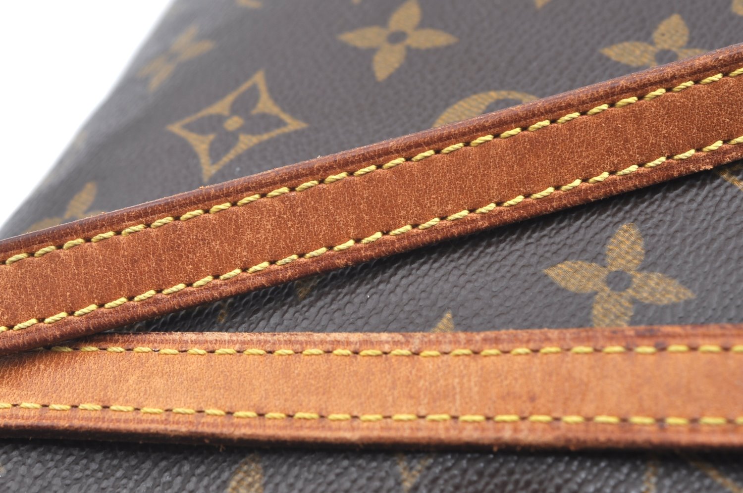 Authentic Louis Vuitton Monogram Coussin GM Shoulder Bag M51141 LV 5216G