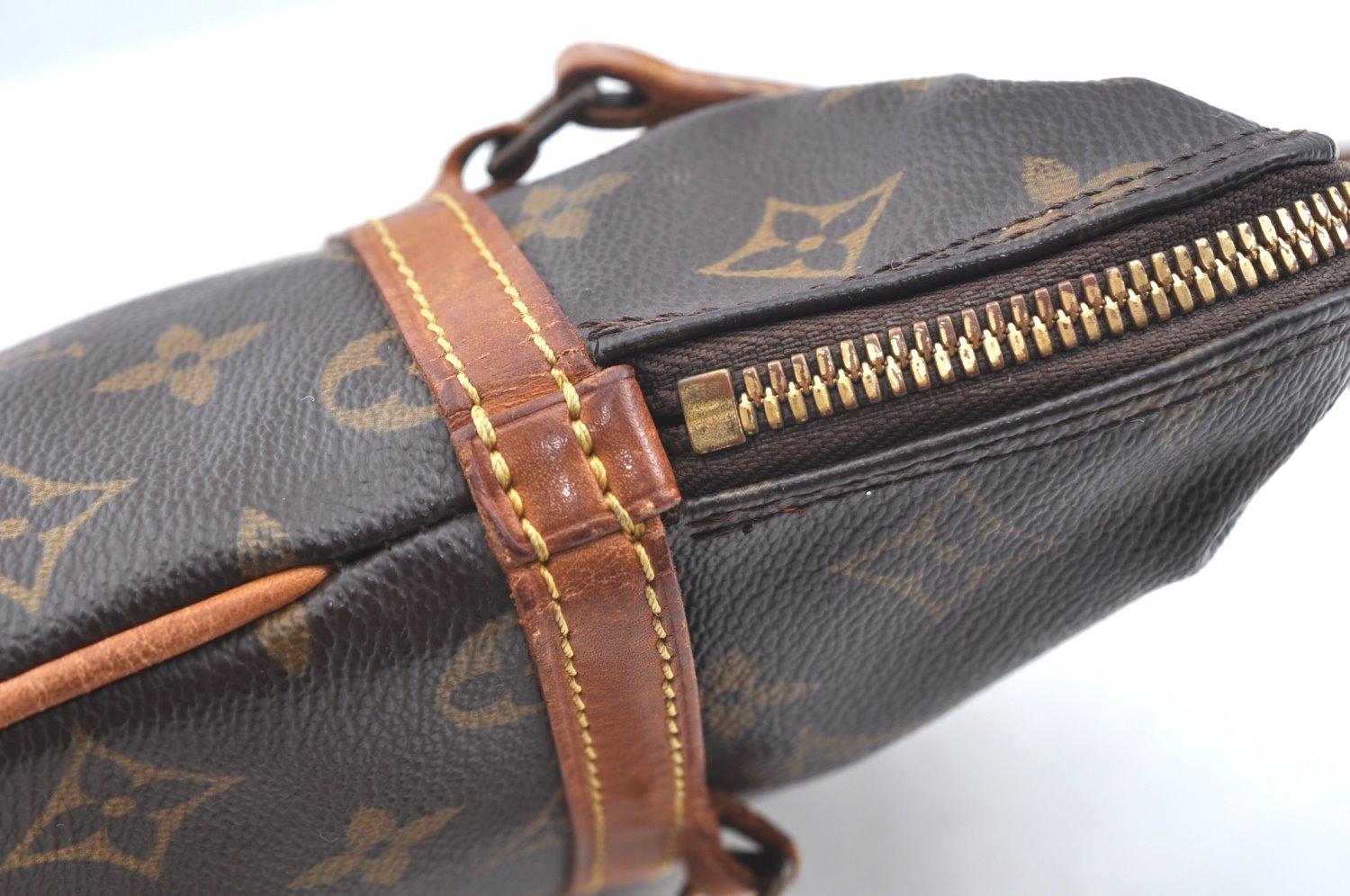 Authentic Louis Vuitton Monogram Coussin GM Shoulder Bag M51141 LV 5216G