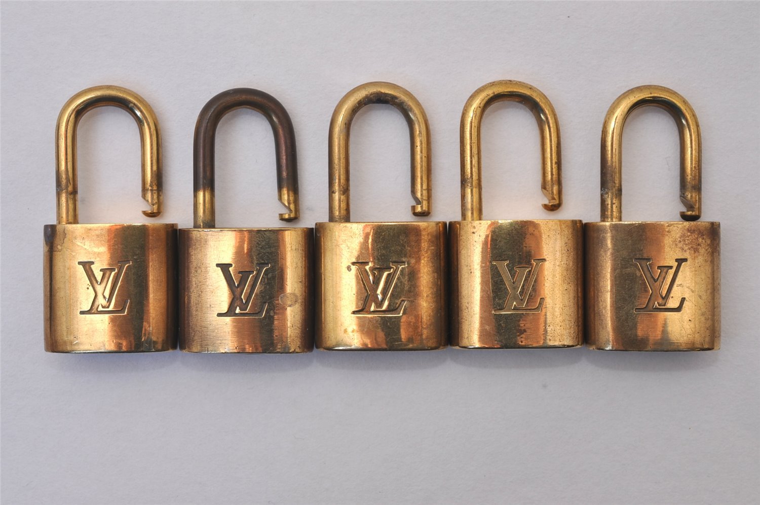 Authentic Louis Vuitton Padlock Gold 10Set LV 5216I