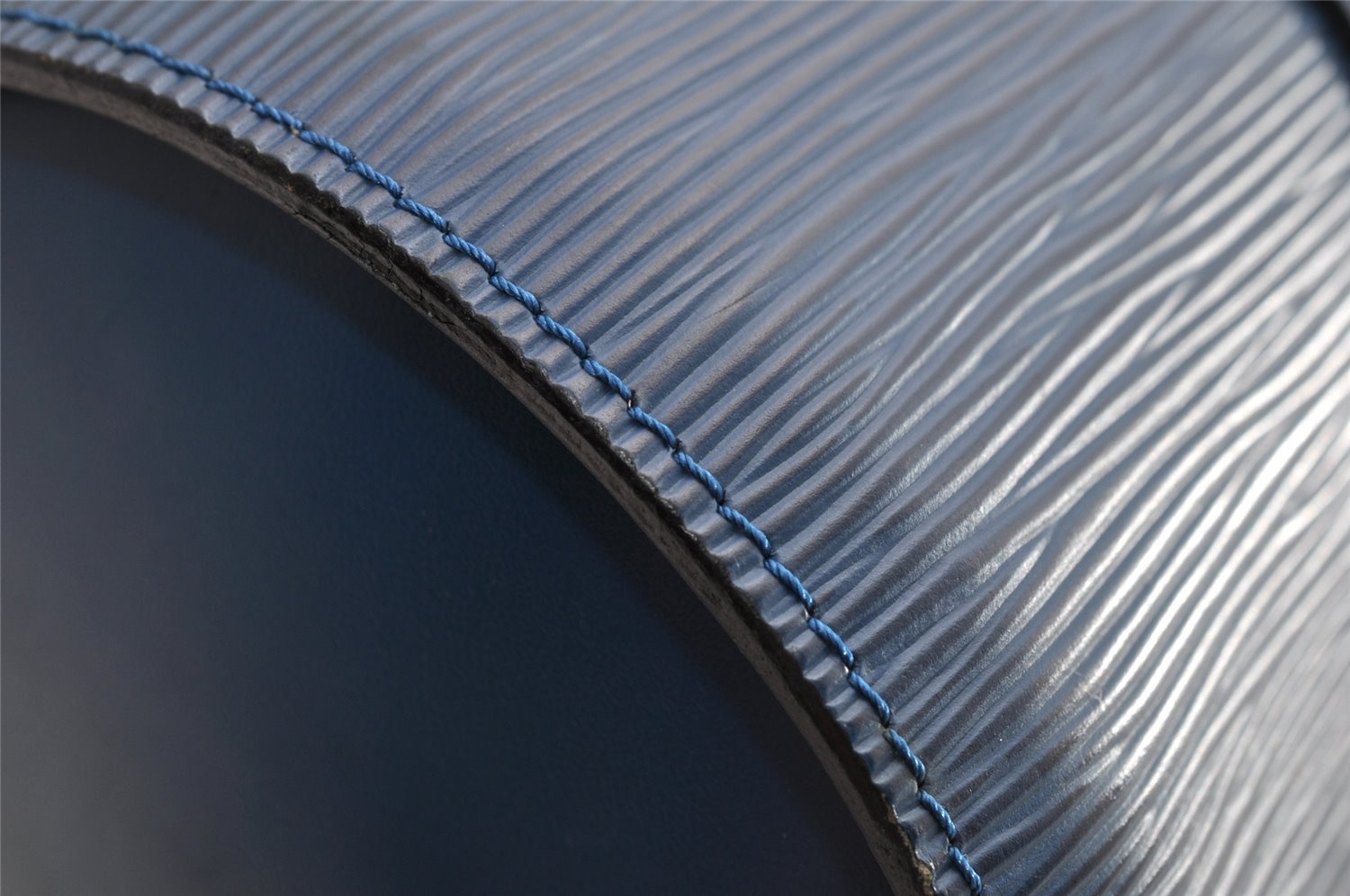 Authentic Louis Vuitton Epi Soufflot Hand Bag Blue M52225 LV 5226I