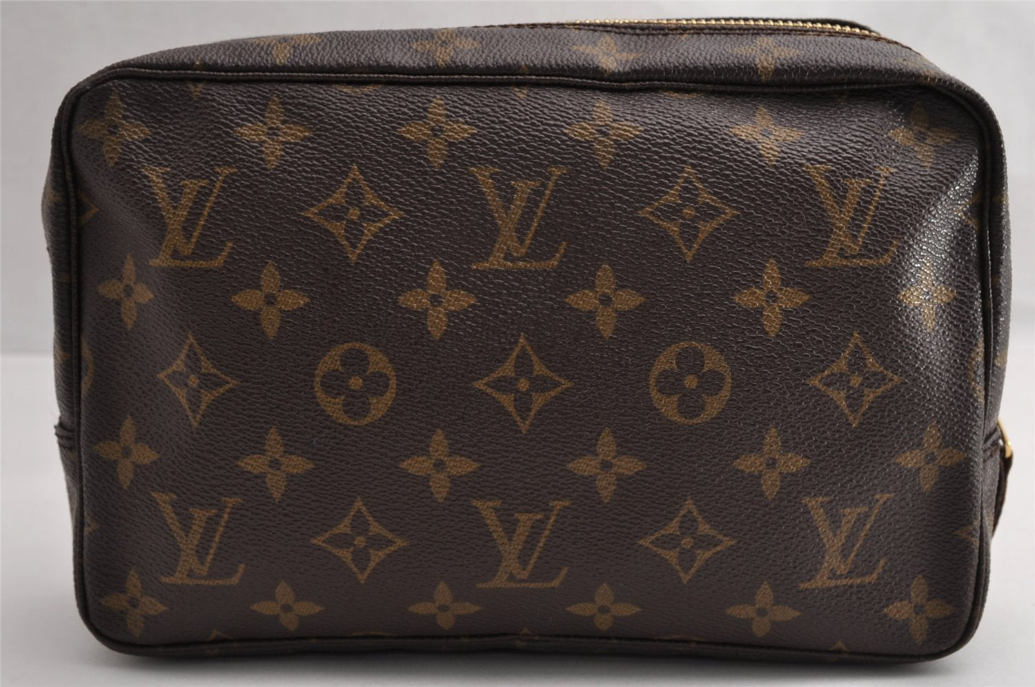 Auth Louis Vuitton Monogram Trousse Toilette 23 Clutch Hand Bag Old Model 5235I