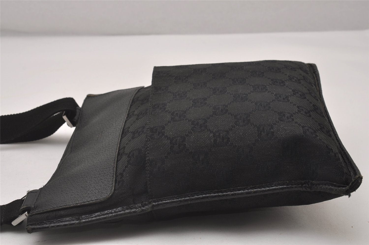 Authentic GUCCI Shoulder Cross Body Bag GG Canvas Leather 27639 Black 5250I