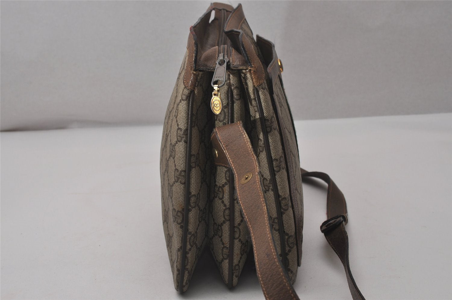 Authentic GUCCI Web Sherry Line Shoulder Cross Bag GG PVC Leather Brown 5263I