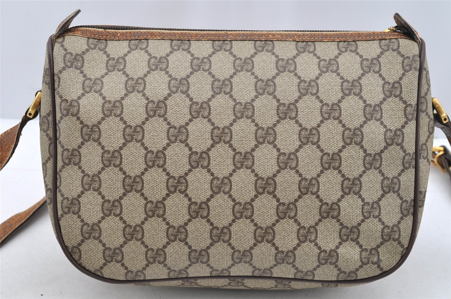 Authentic GUCCI Vintage Shoulder Cross Body Bag Purse GG PVC Leather Brown 5264I