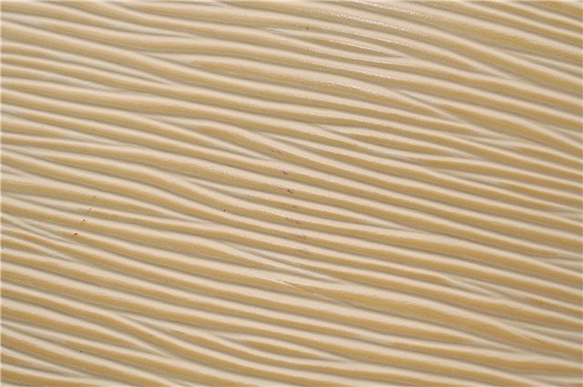 Authentic Louis Vuitton Epi Alma PM Hand Bag Ivory M5214A LV 5267E