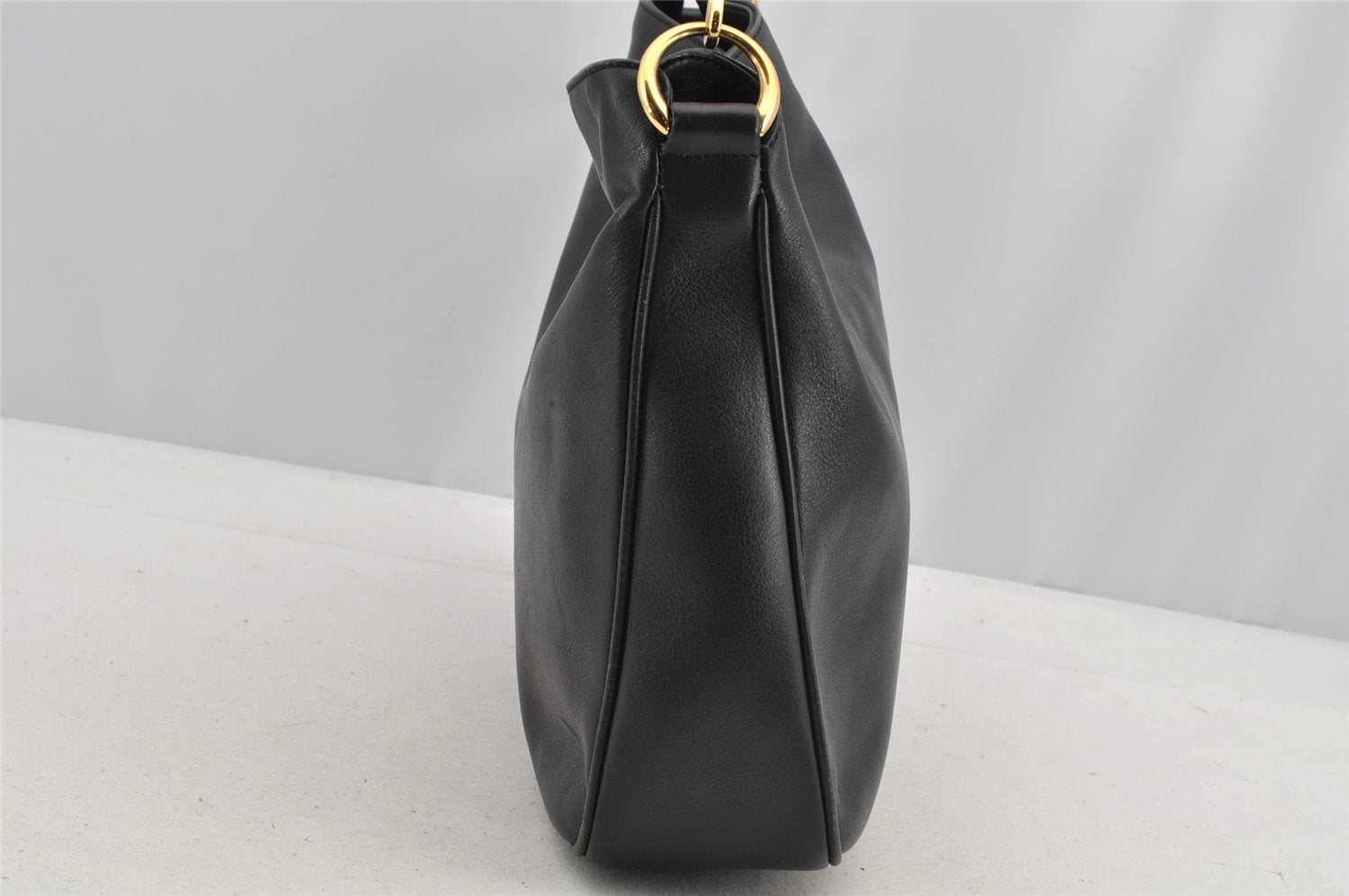 Authentic GUCCI Vintage Bamboo Shoulder Bag Purse Leather 0011638 Black 5267I