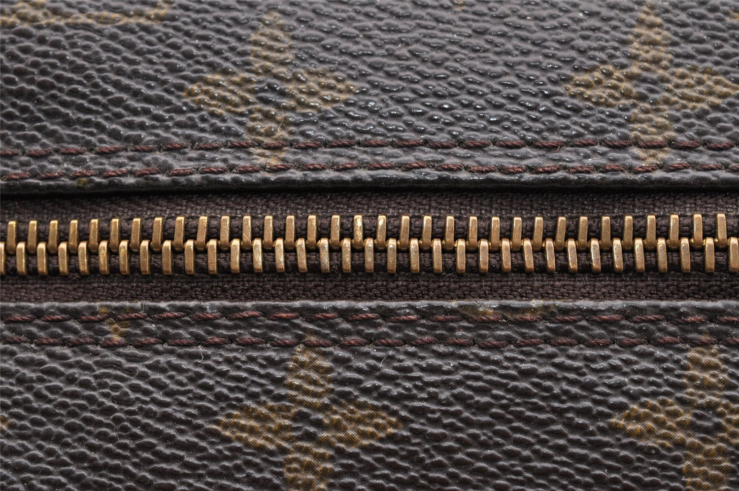 Authentic Louis Vuitton Monogram Papillon 30 Hand Bag Old Model LV 5281I