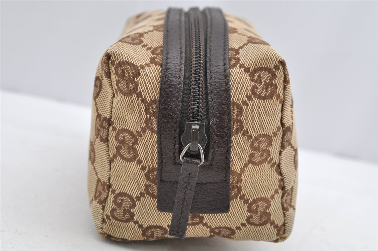 Authentic GUCCI Vintage Pouch Purse GG Canvas Leather 29595 Brown 5283I