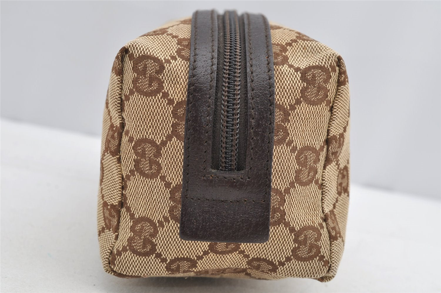 Authentic GUCCI Vintage Pouch Purse GG Canvas Leather 29595 Brown 5283I