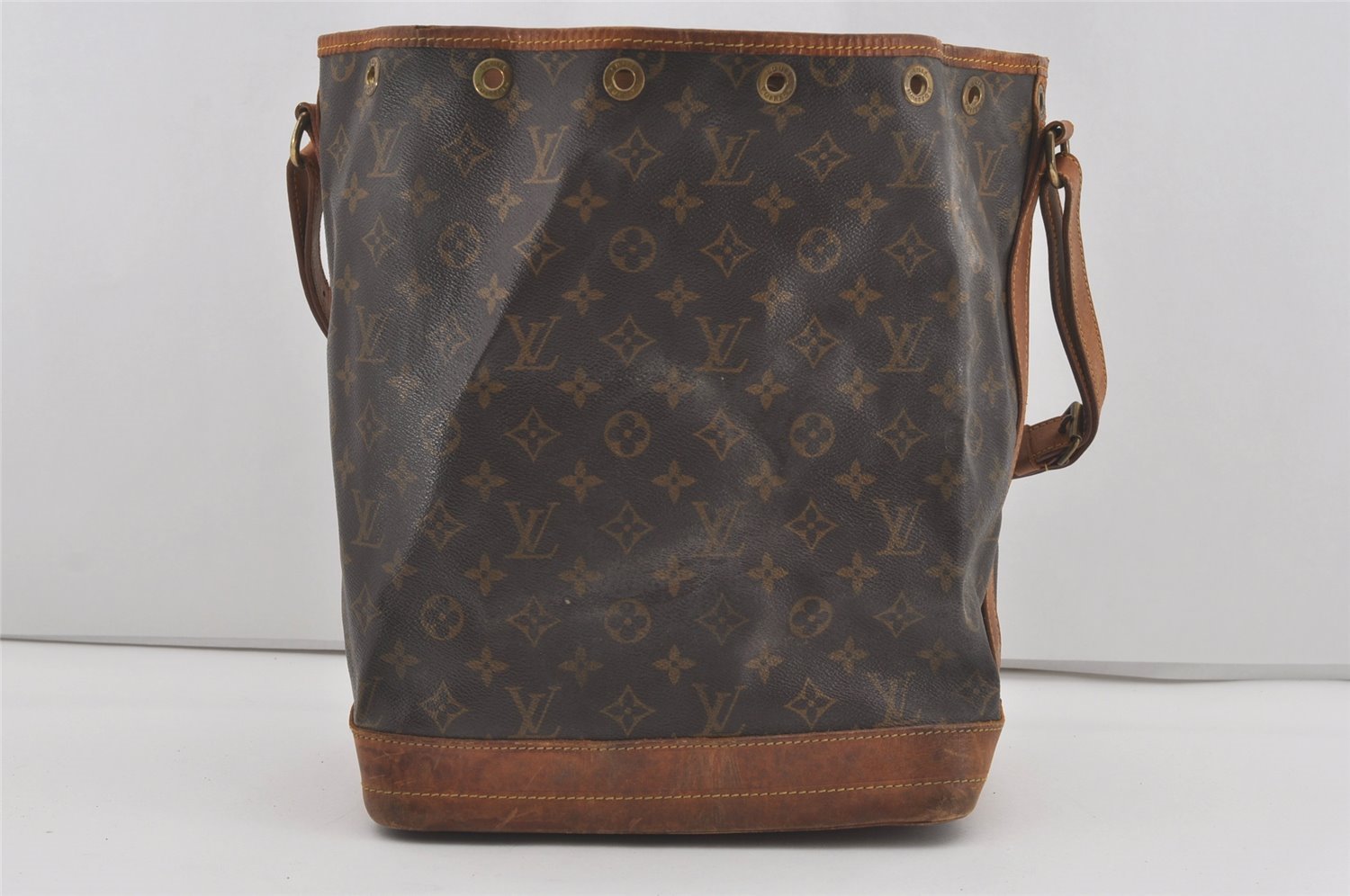 Authentic Louis Vuitton Monogram Noe Shoulder Drawstring Bag M42224 LV 5289I