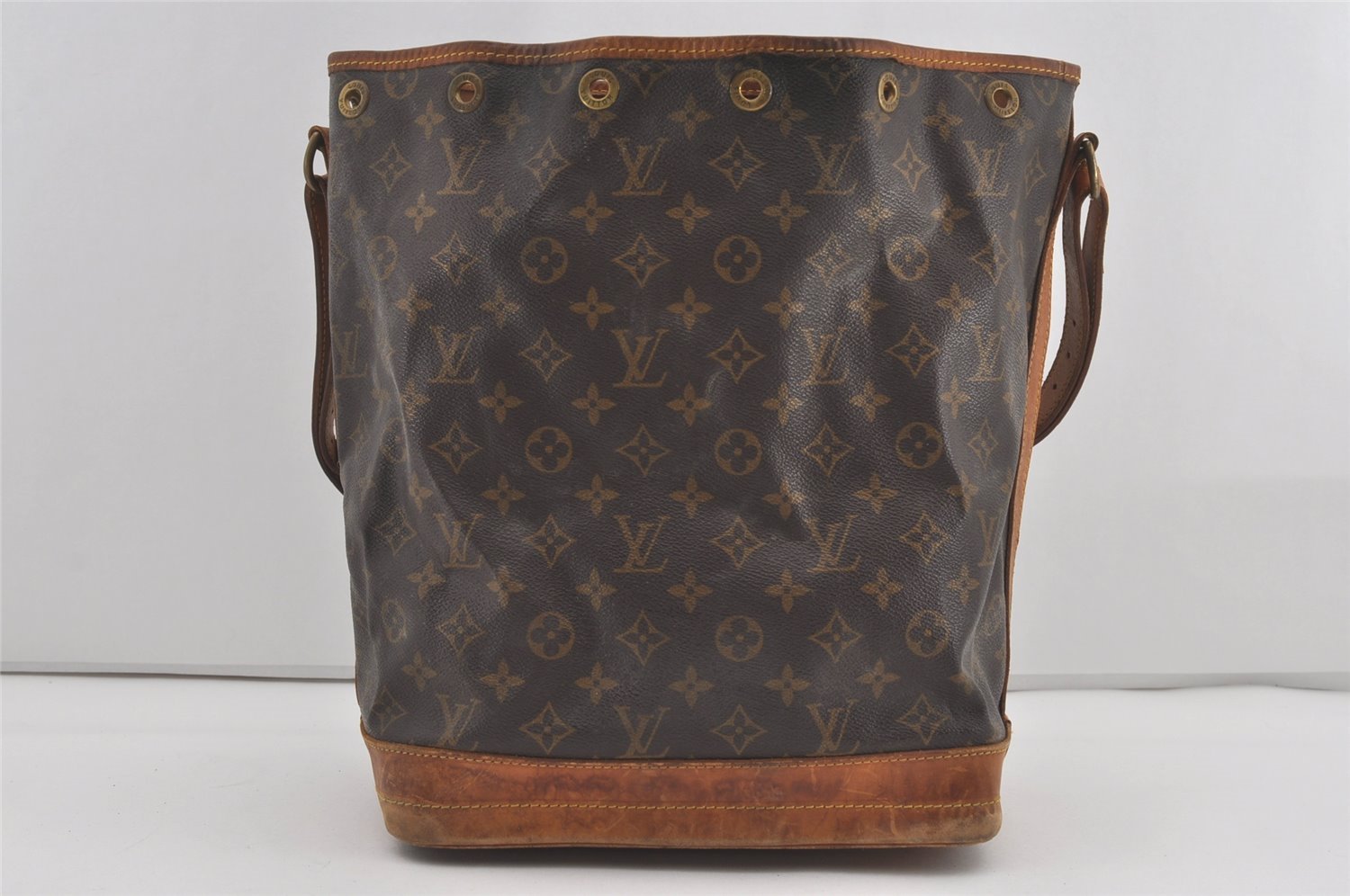 Authentic Louis Vuitton Monogram Noe Shoulder Drawstring Bag M42224 LV 5289I