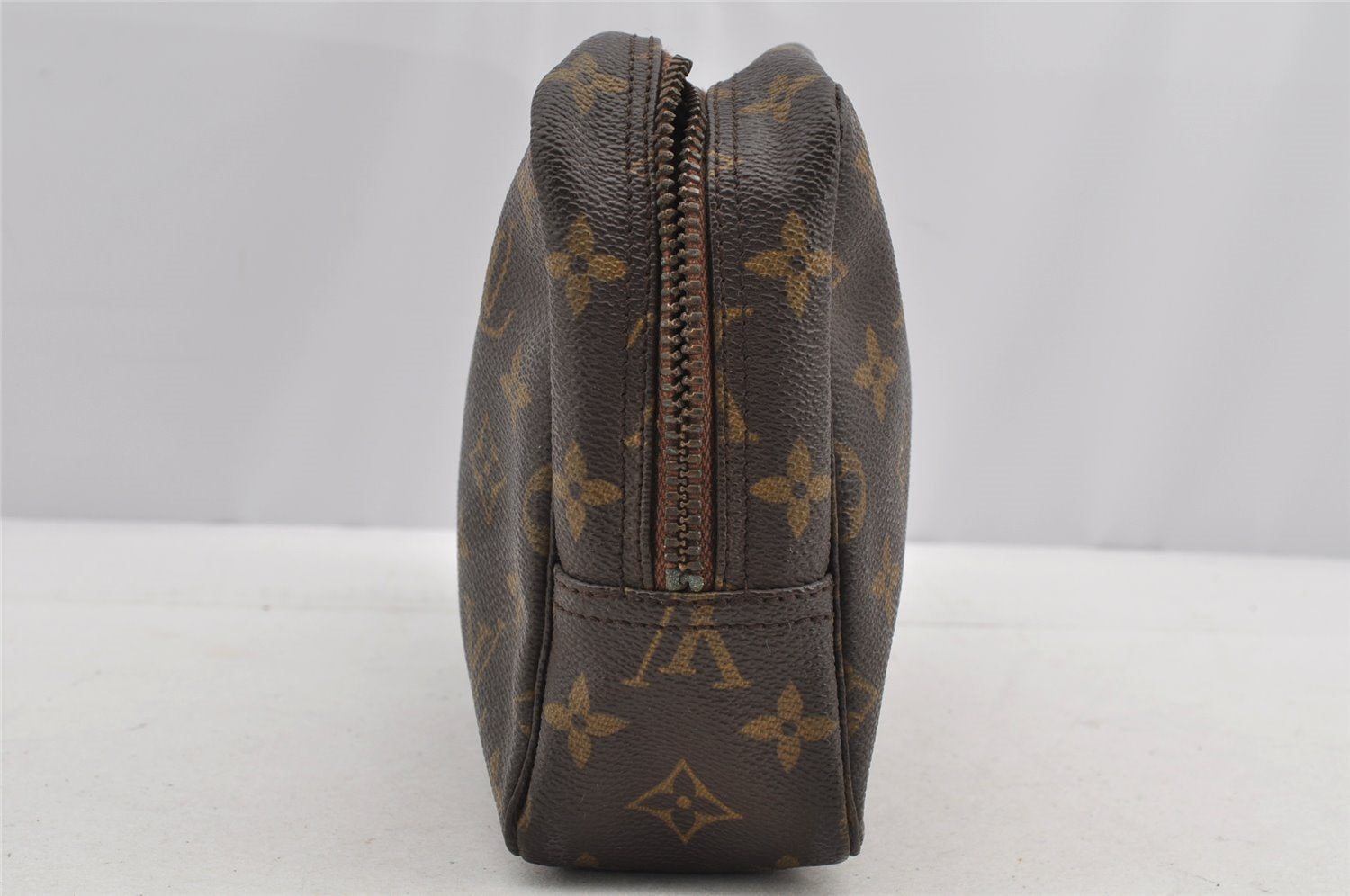 Auth Louis Vuitton Monogram Trousse Toilette 23 Clutch Bag M47524 Junk 5290I