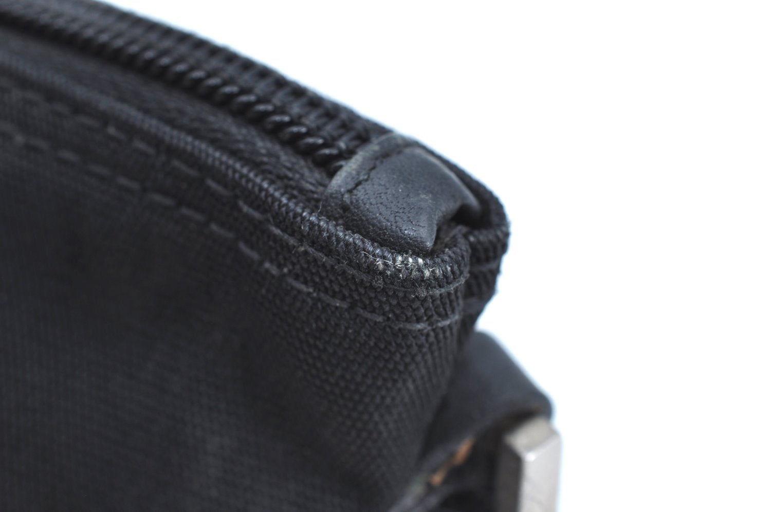 Authentic GUCCI Hand Bag Pouch Purse Nylon Leather 0391103 Black 5312F