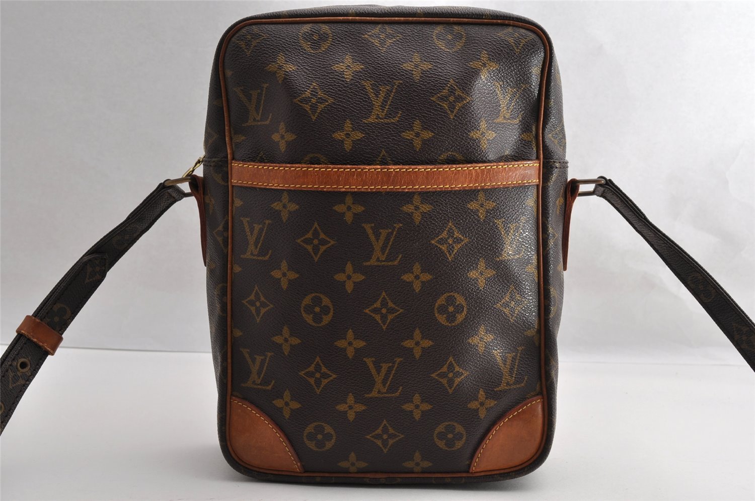 Authentic Louis Vuitton Monogram Danube MM Shoulder Cross Bag M45264 LV 5313I