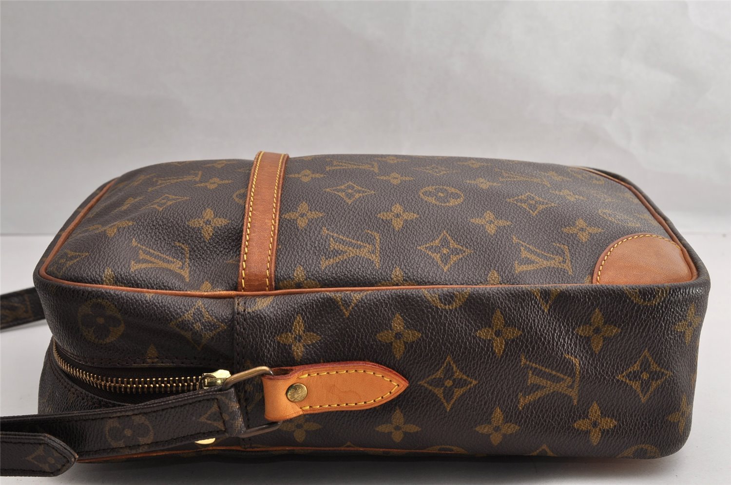 Authentic Louis Vuitton Monogram Danube MM Shoulder Cross Bag M45264 LV 5313I