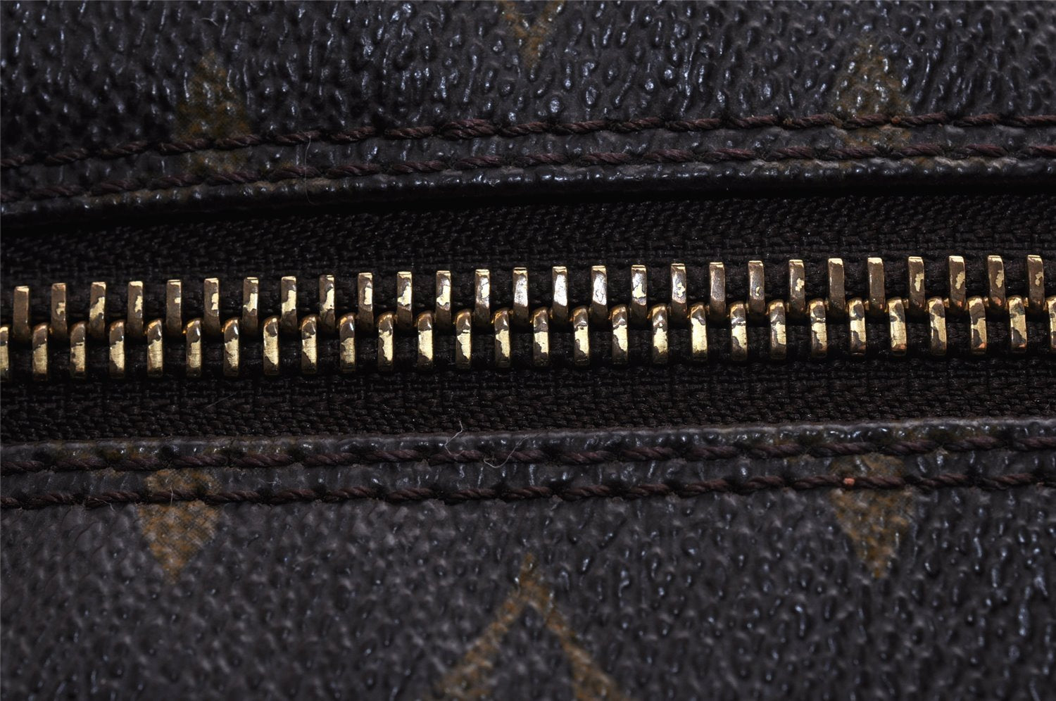 Authentic Louis Vuitton Monogram Danube MM Shoulder Cross Bag M45264 LV 5313I