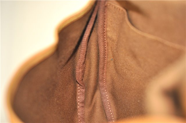 Authentic Louis Vuitton Monogram Saumur 30 Shoulder Cross Bag M42256 LV 5322F