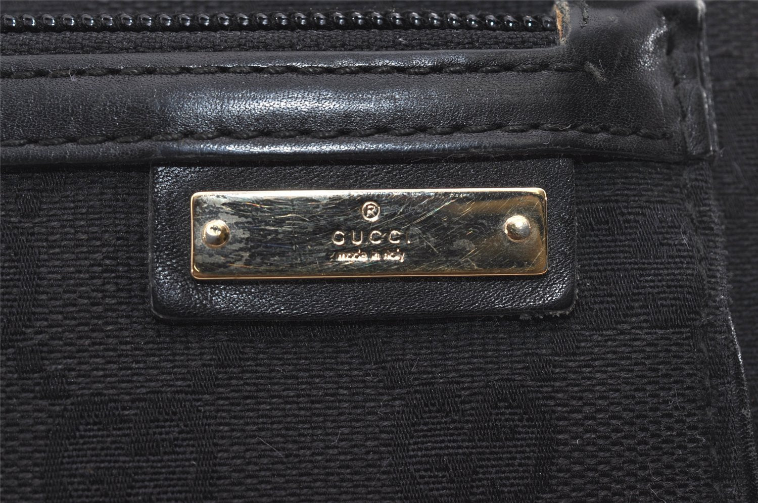 Authentic GUCCI Vintage Shoulder Bag Purse GG Canvas Leather 0014198 Black 5324I