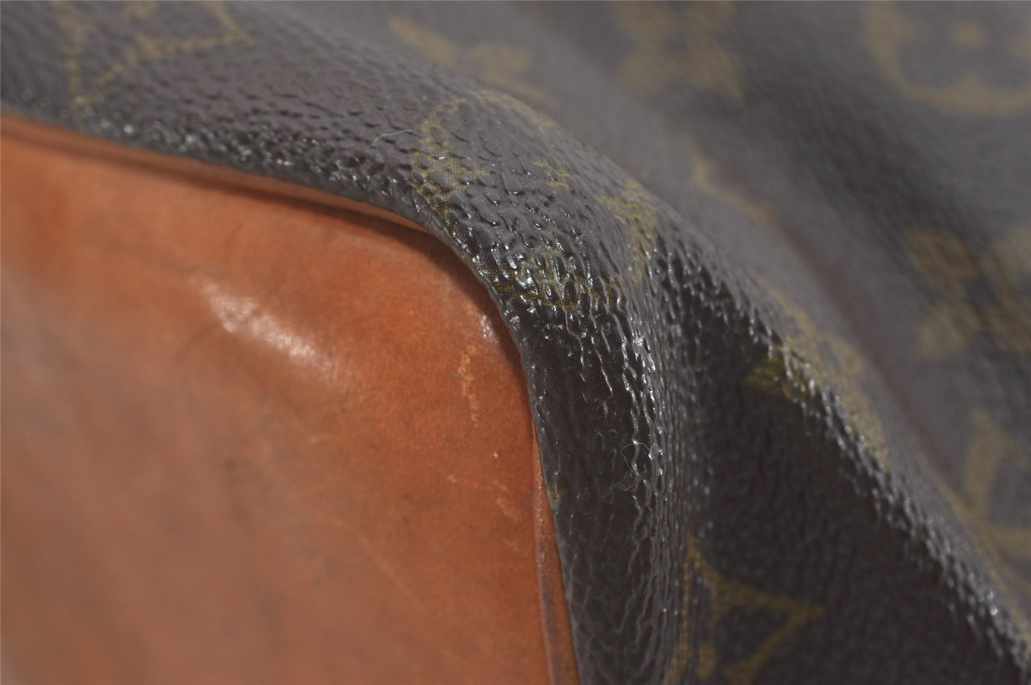 Authentic Louis Vuitton Monogram Petit Noe Drawstring Bag Old Model LV 5325I