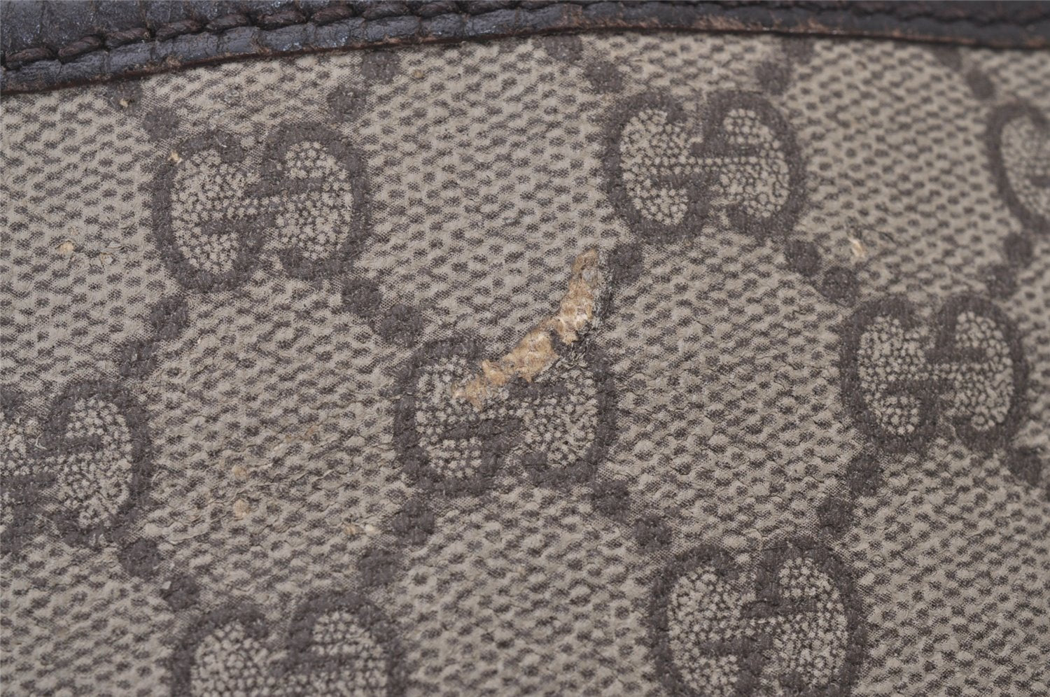 Authentic GUCCI Shoulder Cross Body Bag Purse GG PVC Leather 141626 Brown 5332I