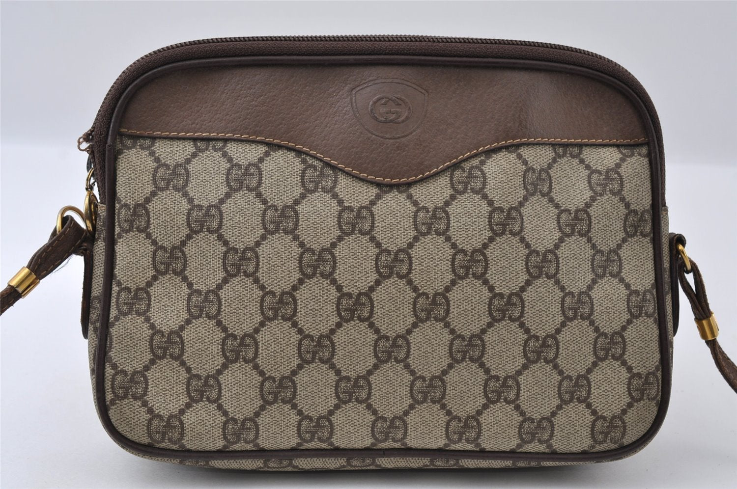 Authentic GUCCI Shoulder Cross Body Bag Purse GG PVC Leather Brown Junk 5333I