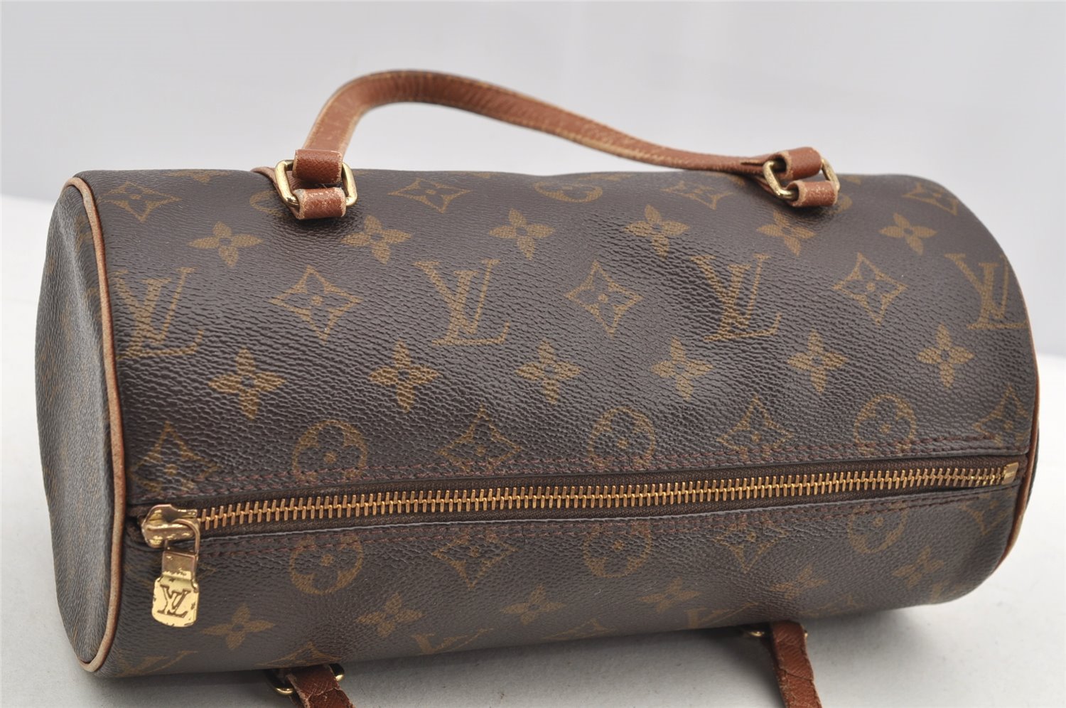 Authentic Louis Vuitton Monogram Papillon 26 Hand Bag Old Model LV 5340I