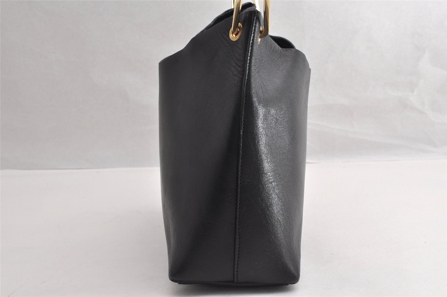 Authentic GUCCI Bamboo Vintage Shoulder Hand Bag Purse Leather Black 5342I