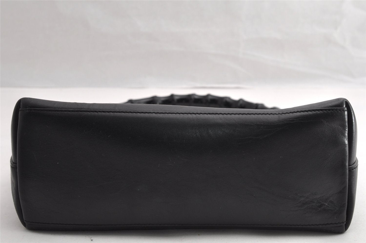 Authentic GUCCI Bamboo Vintage Shoulder Hand Bag Purse Leather Black 5342I
