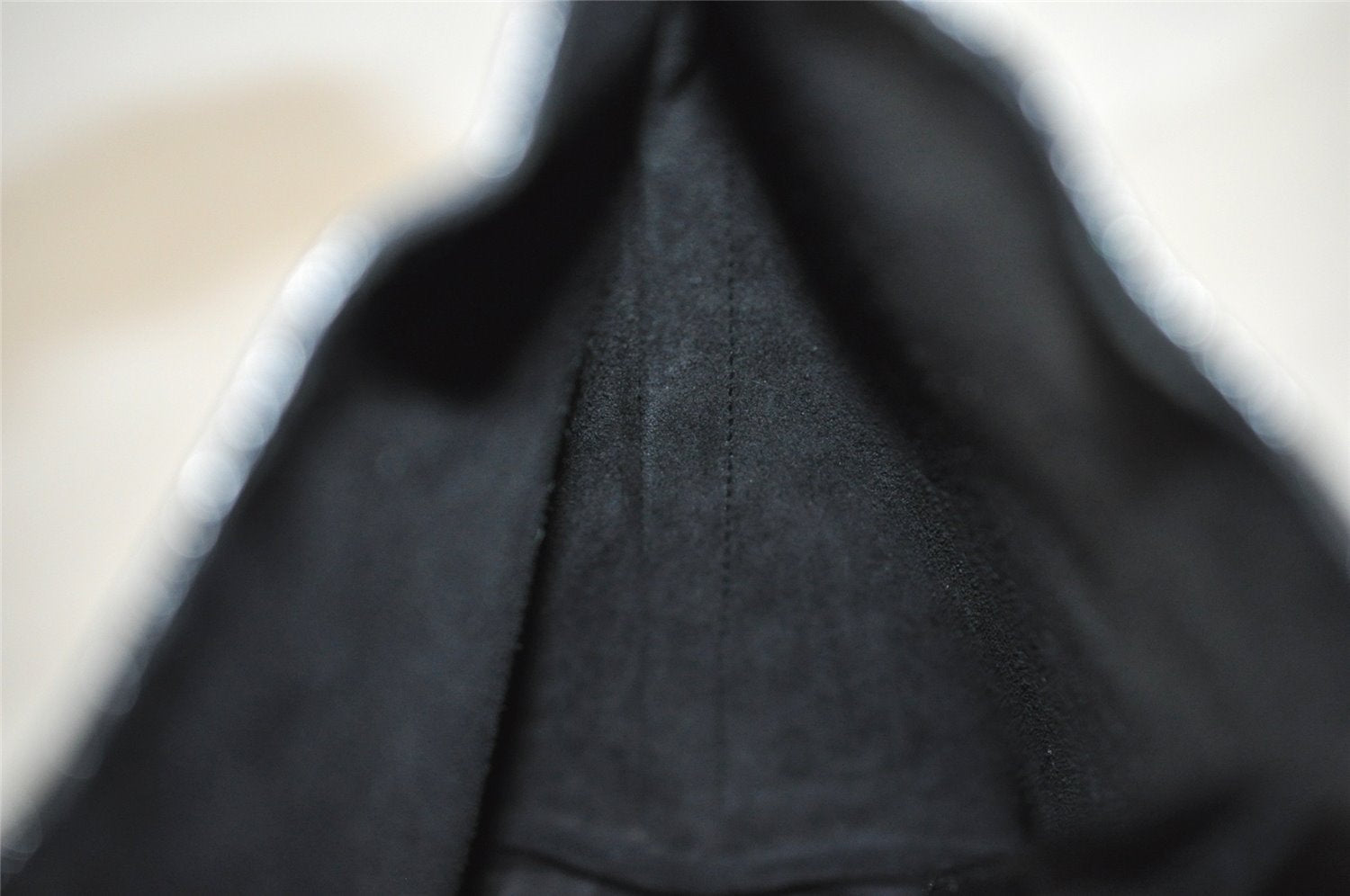 Authentic GUCCI Bamboo Vintage Shoulder Hand Bag Purse Leather Black 5342I