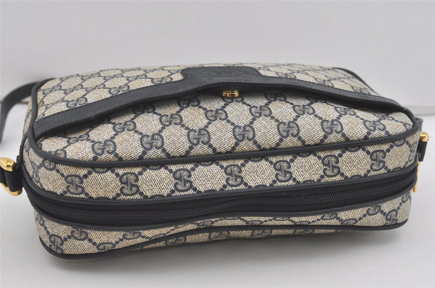 Authentic GUCCI Shoulder Cross Body Bag GG PVC Leather Navy Blue Junk 5343I