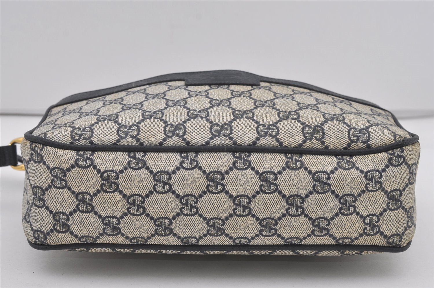 Authentic GUCCI Shoulder Cross Body Bag GG PVC Leather Navy Blue Junk 5343I