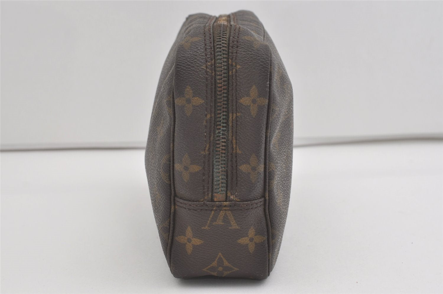 Auth Louis Vuitton Monogram Trousse Toilette 23 Clutch Bag M47524 Junk 5344I