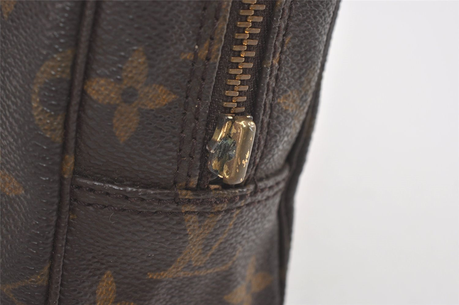 Auth Louis Vuitton Monogram Trousse Toilette 23 Clutch Bag M47524 Junk 5344I